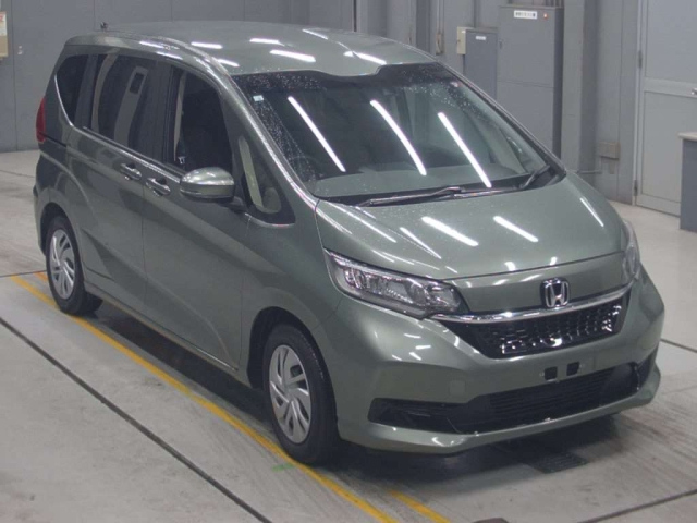 HONDA FREED 2023