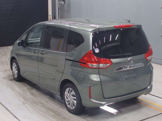 HONDA FREED 2023
