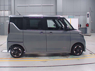 NISSAN ROOX 2022