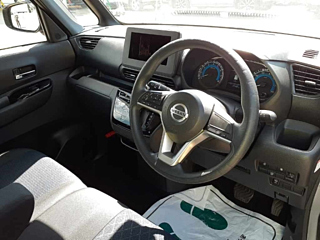 NISSAN ROOX 2022