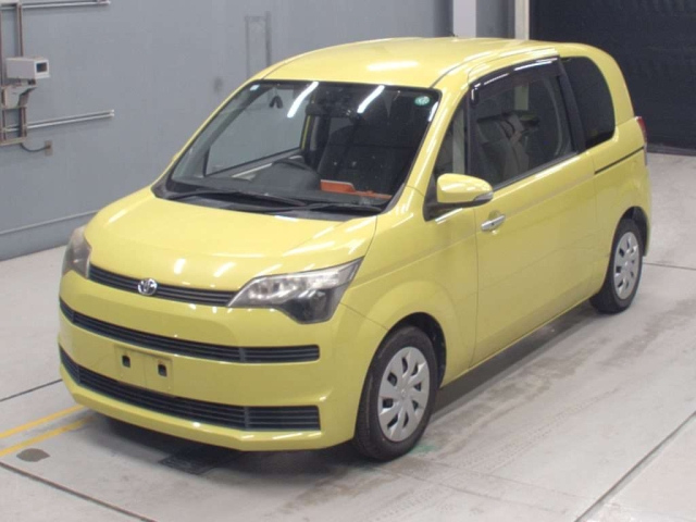 TOYOTA SPADE 2012