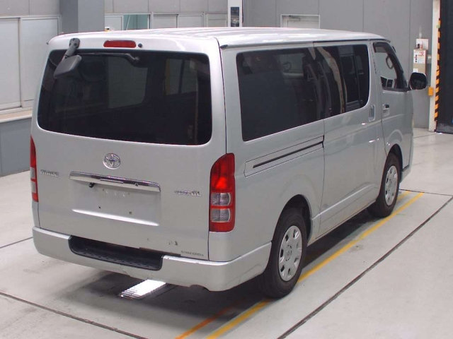 TOYOTA HIACE VAN 2012