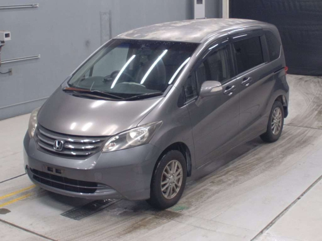 HONDA FREED 2011