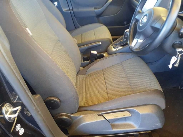 VOLKSWAGEN GOLF VARIANT 2013