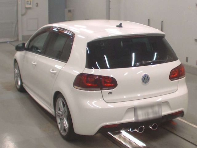 VOLKSWAGEN GOLF 2012