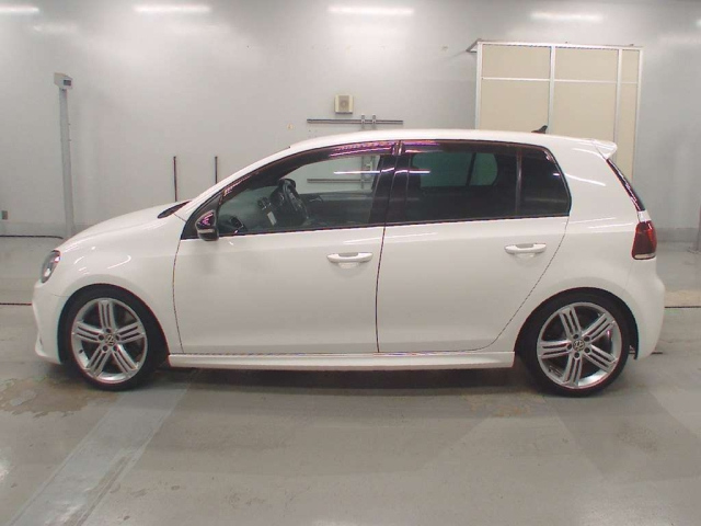 VOLKSWAGEN GOLF 2012