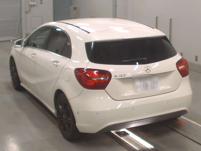 MERCEDES BENZ A CLASS 2016