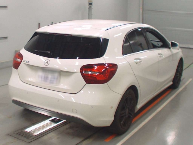 MERCEDES BENZ A CLASS 2016