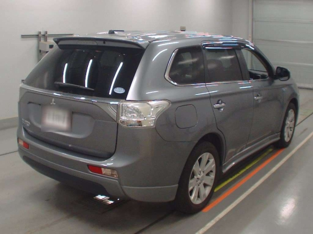 MITSUBISHI OUTLANDER PHEV 2014