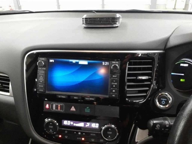 MITSUBISHI OUTLANDER PHEV 2014
