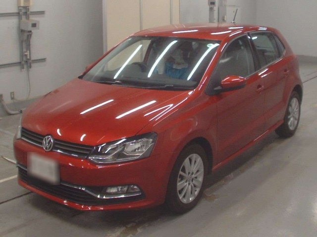 VOLKSWAGEN POLO 2015