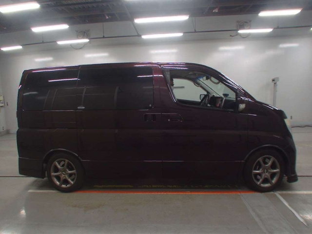 NISSAN ELGRAND 2009