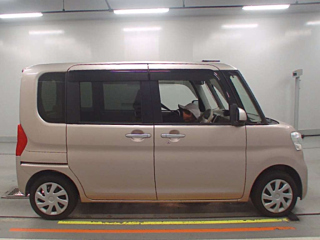 DAIHATSU TANTO 2014