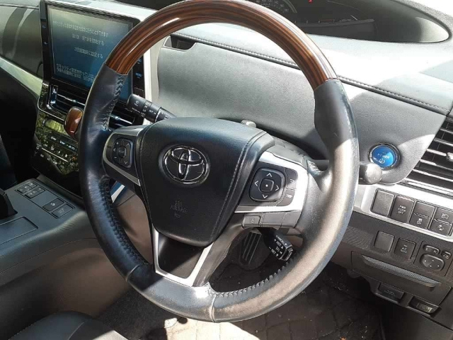 TOYOTA ESTIMA HYBRID 2018