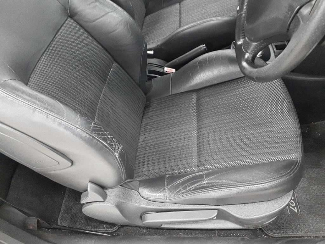 PEUGEOT 207 2010