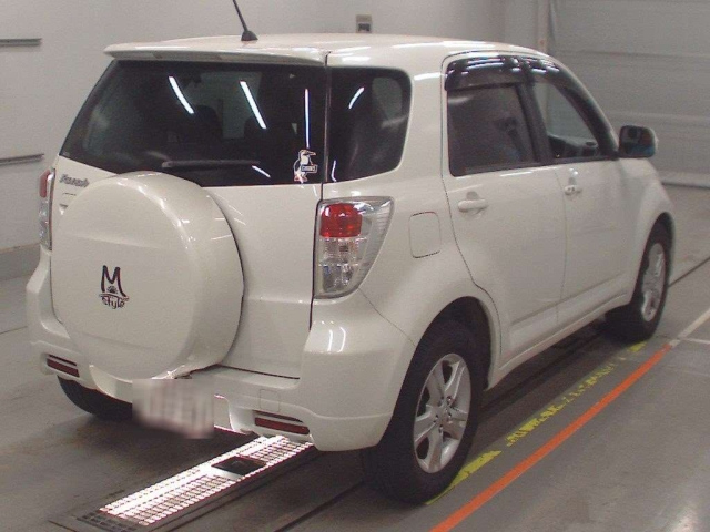 TOYOTA RUSH 2015