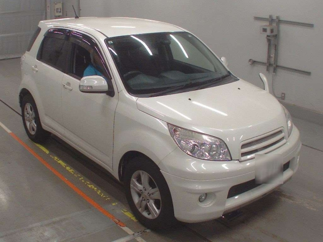 TOYOTA RUSH 2015