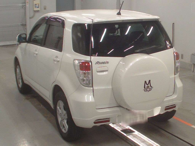 TOYOTA RUSH 2015
