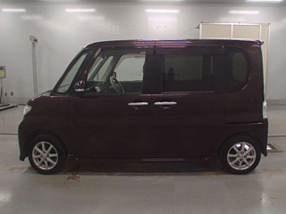 DAIHATSU TANTO 2013