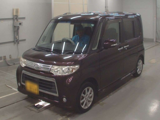 DAIHATSU TANTO 2013