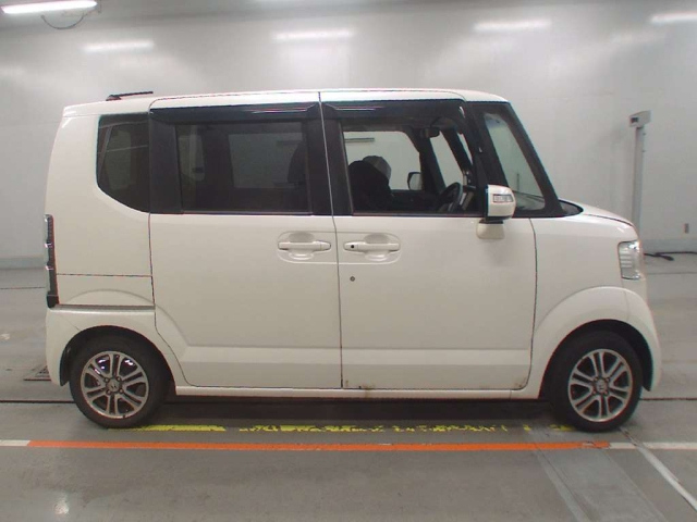 HONDA N BOX 2014