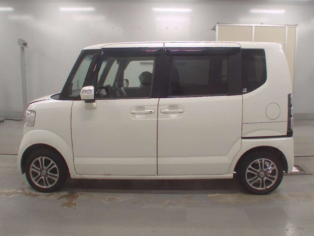 HONDA N BOX 2014