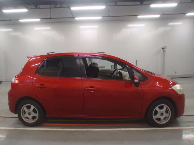 TOYOTA AURIS 2009