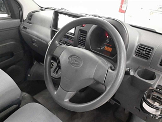 DAIHATSU HIJET VAN 2017