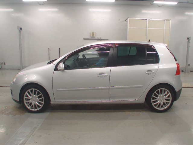 VOLKSWAGEN GOLF 2009