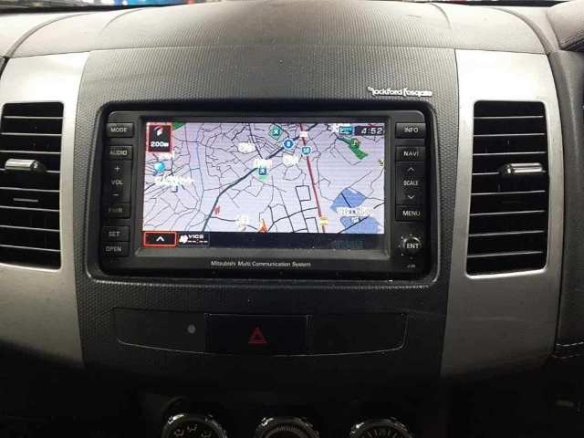 MITSUBISHI OUTLANDER 2012