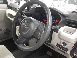 DAIHATSU MOVE 2015