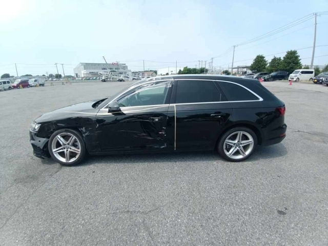 AUDI A4 2019