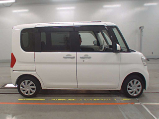 DAIHATSU TANTO 2014