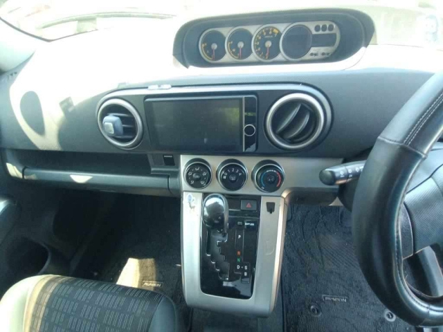 TOYOTA COROLLA RUMION 2014