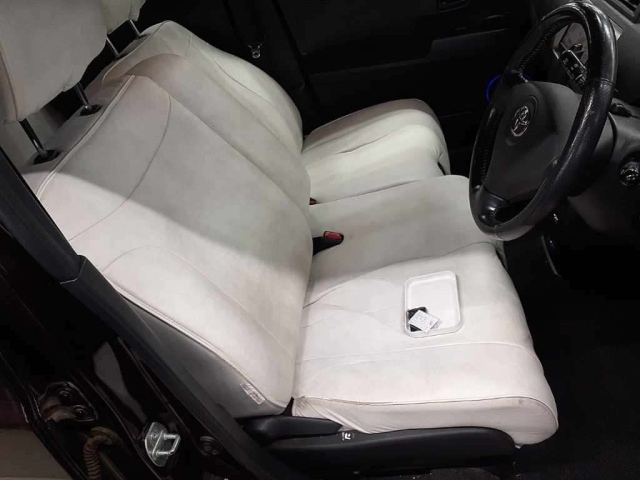 TOYOTA BB 2010