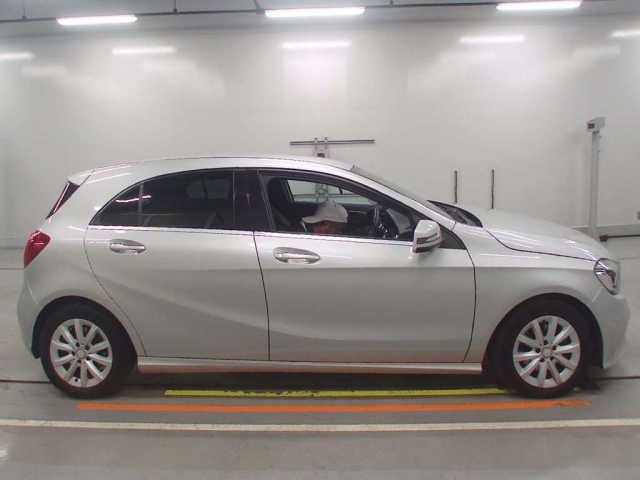 MERCEDES BENZ A CLASS 2017