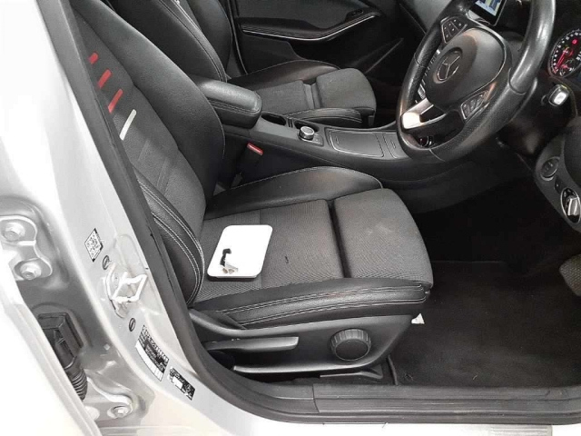 MERCEDES BENZ A CLASS 2017