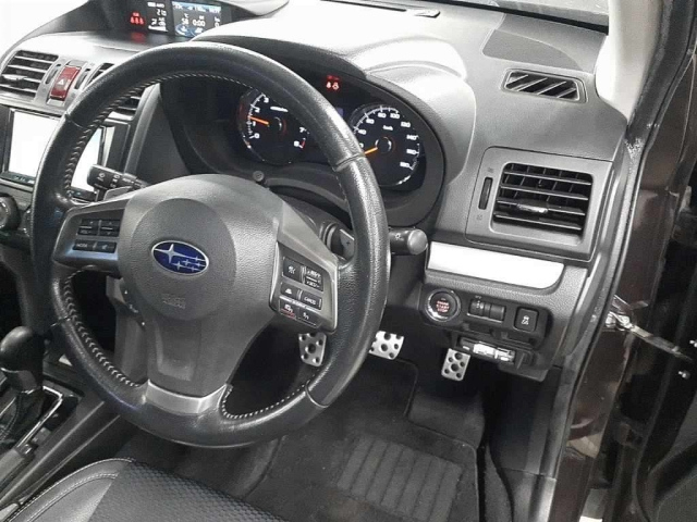 SUBARU FORESTER 2012