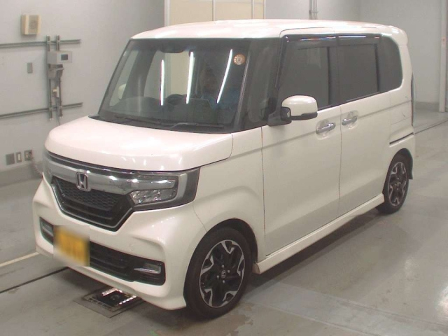 HONDA N BOX 2017