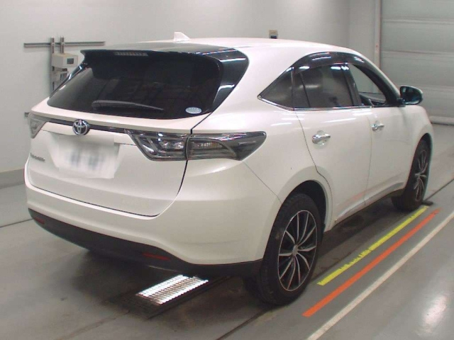 TOYOTA HARRIER 2014
