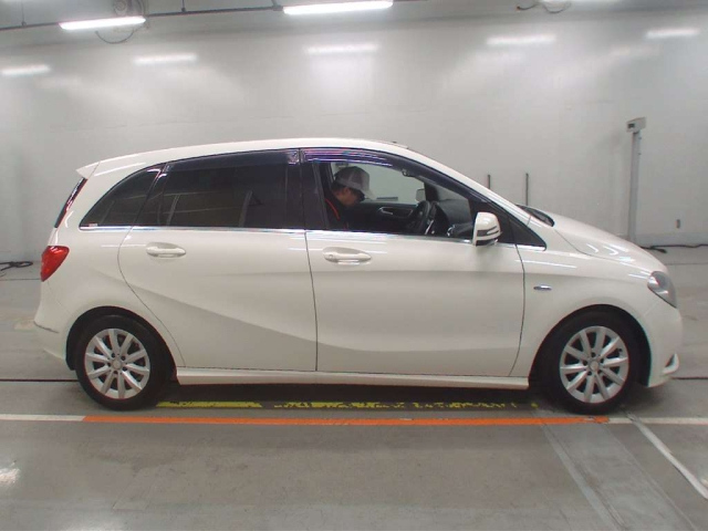 MERCEDES BENZ B CLASS 2012