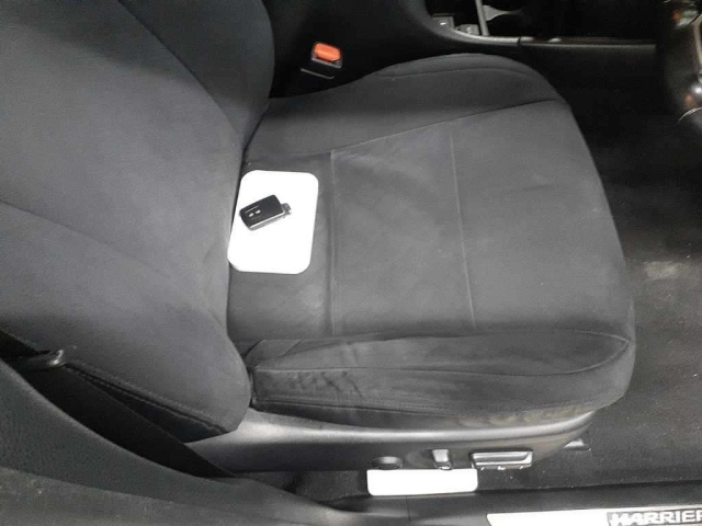 TOYOTA HARRIER 2014