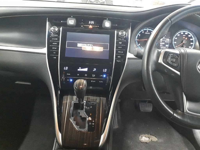 TOYOTA HARRIER 2014