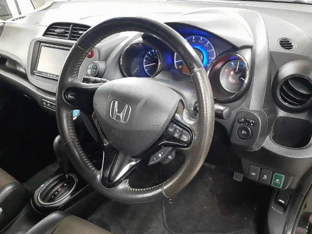 HONDA FIT SHUTTLE 2012