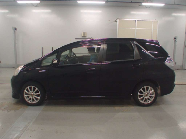 HONDA FIT SHUTTLE 2012