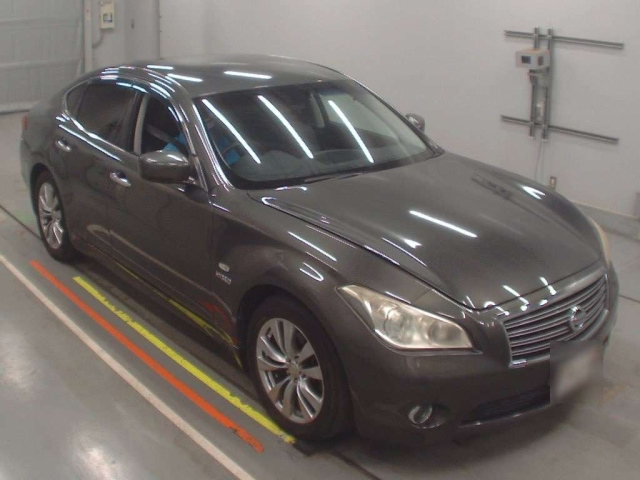 NISSAN FUGA 2012