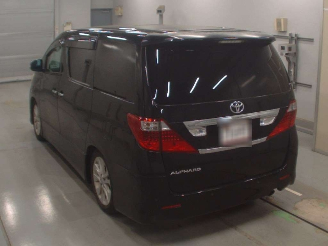 TOYOTA ALPHARD 2011