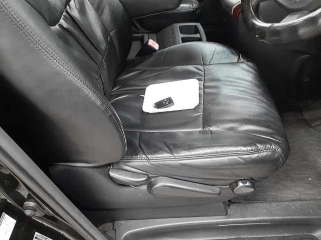 TOYOTA ALPHARD 2011