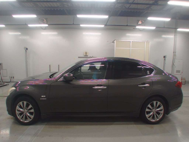 NISSAN FUGA 2012