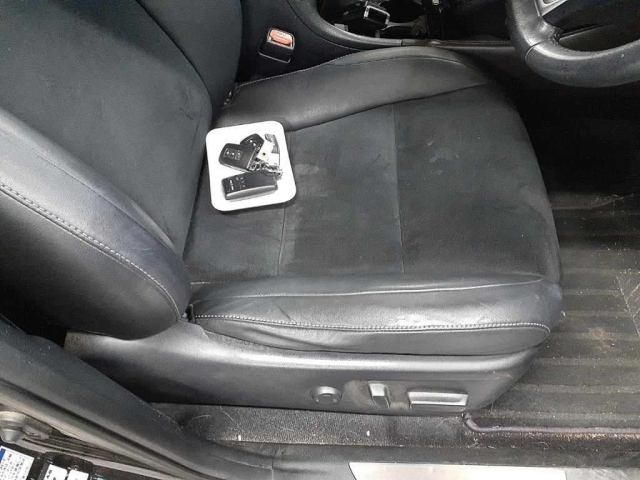 TOYOTA HARRIER 2015